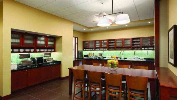 Hyatt Place Des Moines Downtown image 11