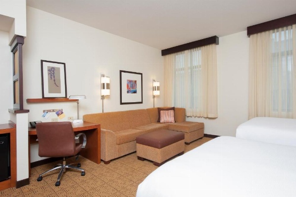 Hyatt Place Des Moines Downtown image 16